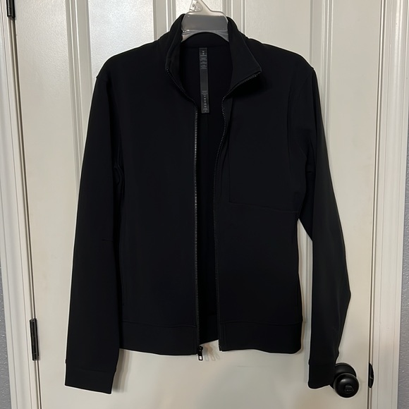 Lululemon jacket. Size medium - Picture 2 of 3